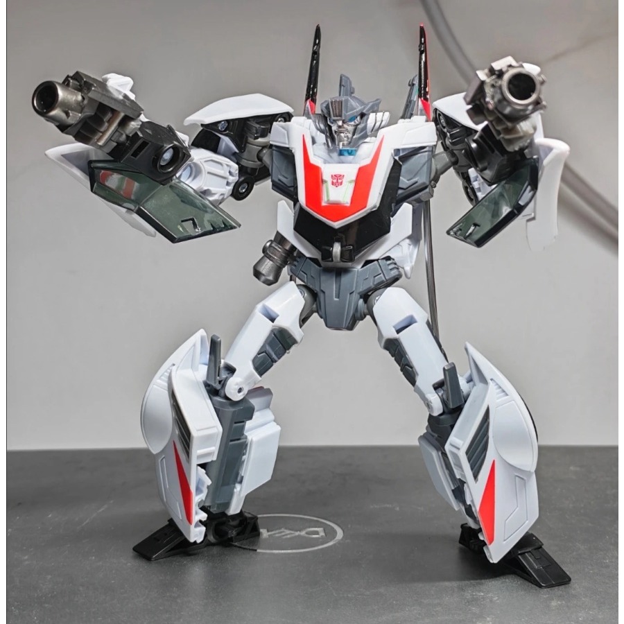 Model Kit Robot - Mainan Transformasi APC IDW Wheeljack Wandering