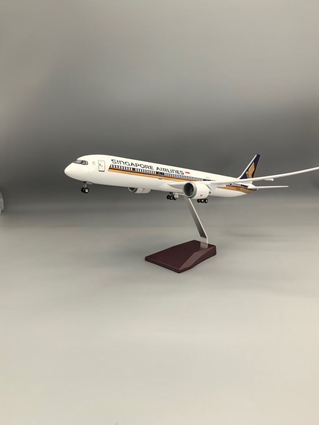 Model Pesawat Resin Singapore  - Model Kit Singapore ulasan dan harga