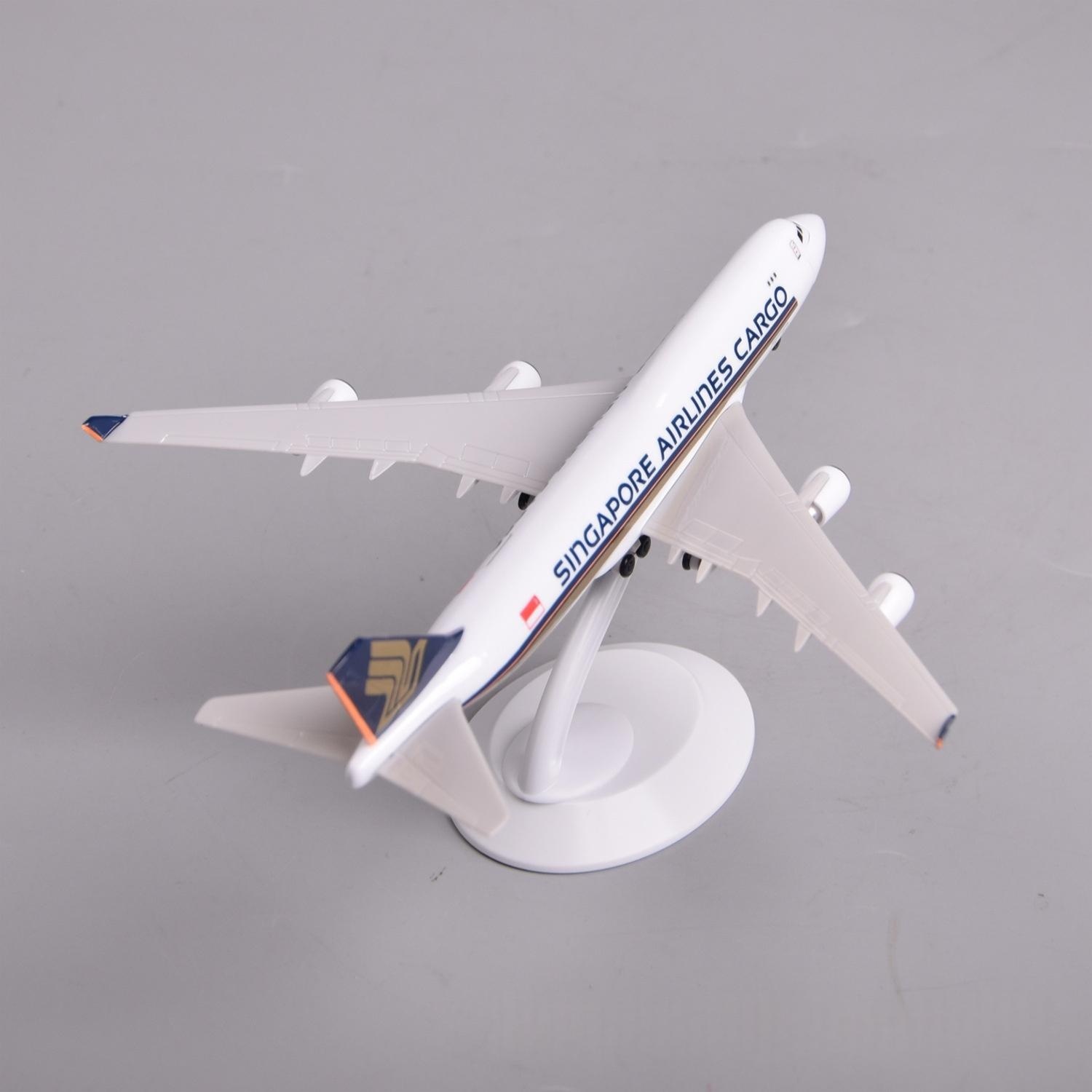 Model Pesawat Plastik 20cm B74 - Model Kit Singapore ulasan dan harga